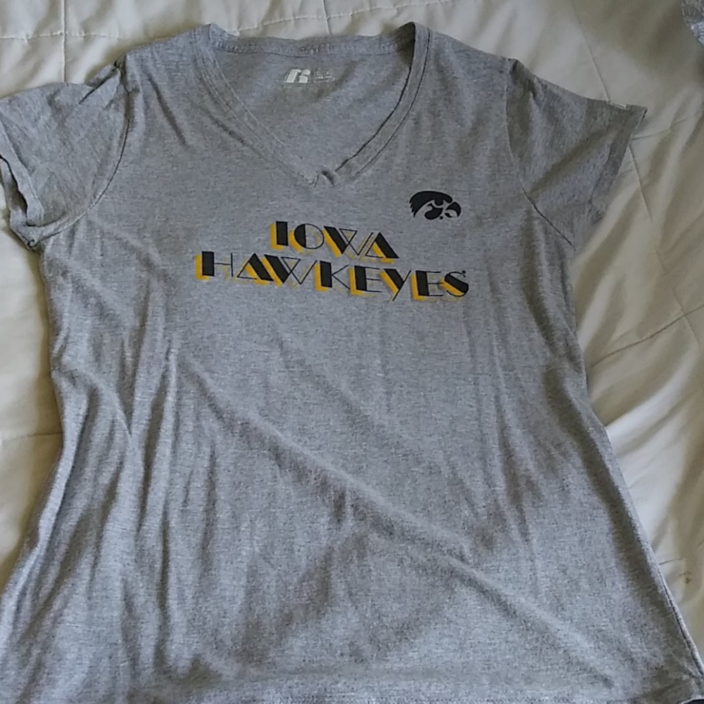 100% cotton v-neck t-shirt